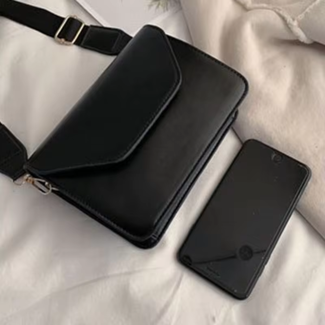 Stylish and Practical Women's Handbag with Modern Design