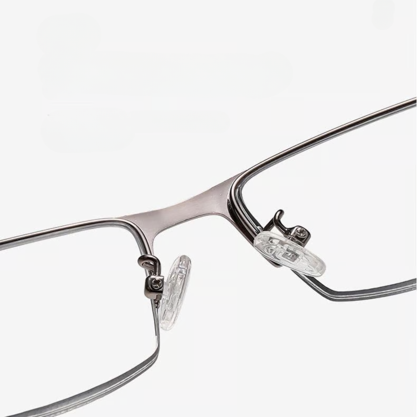 Multifocal Reading Glasses with Photochromic Lenses