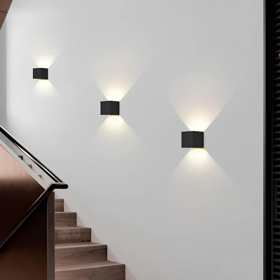 Cordless Wall Lamp Deluxe Fits In All