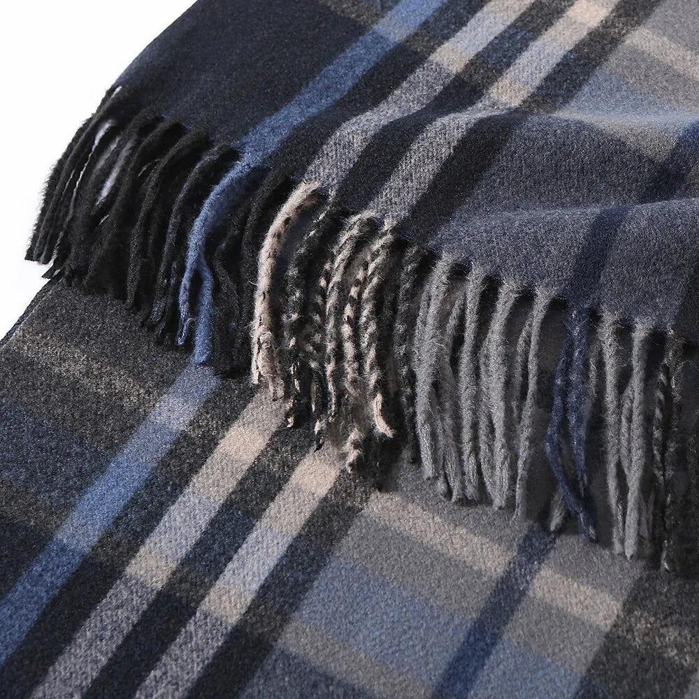 Stylish Soft Scarf - Modern Design & Cozy Comfort
