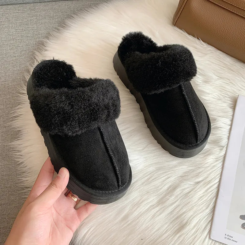 Kuschelwinter Slippers – Plush, Warm & Comfortable Winter Footwear