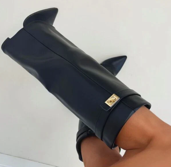 Mocka Women’s Elegant Black Taupe Boots