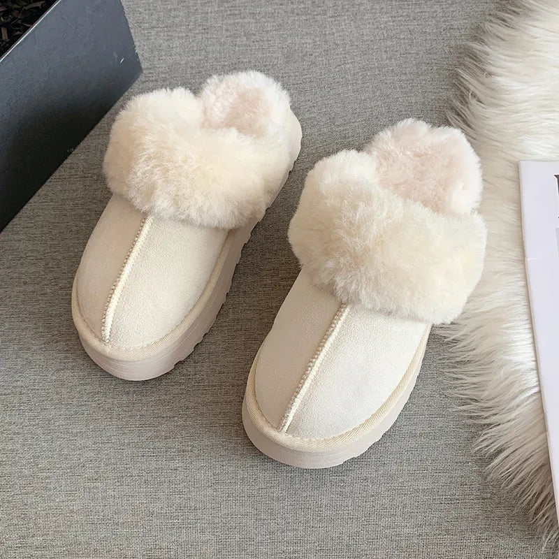 Kuschelwinter Slippers – Plush, Warm & Comfortable Winter Footwear