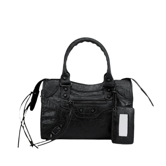 Luxurious Handbag In Genuine Leather Stylish And Durable