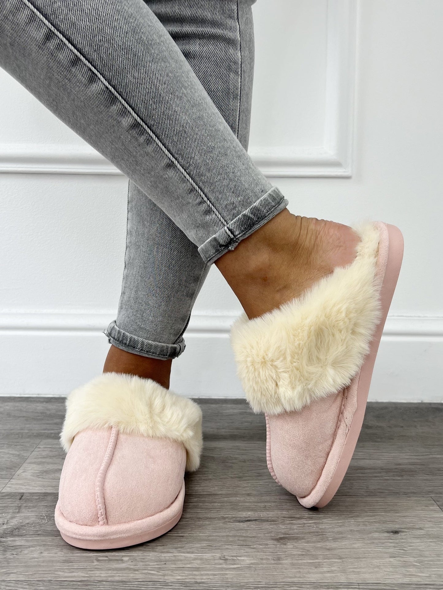 Plush Slippers for Men & Women – Soft, Warm & Non-Slip