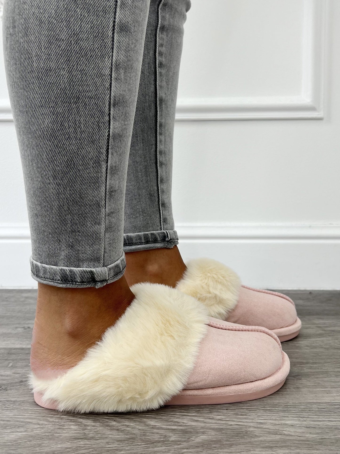 Plush Slippers for Men & Women – Soft, Warm & Non-Slip
