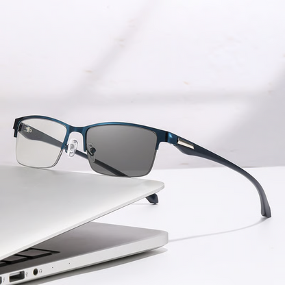 Multifocal Reading Glasses with Photochromic Lenses