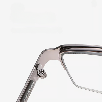 Multifocal Reading Glasses with Photochromic Lenses