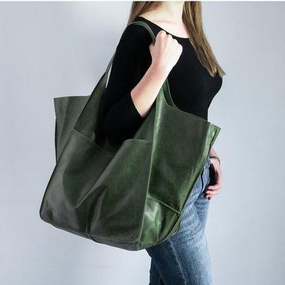 Retro Shoulder Bag Timeless Design And Functionality