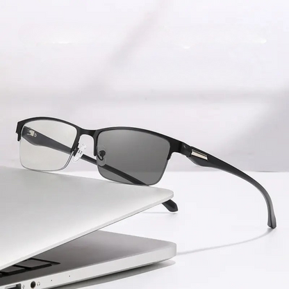 Multifocal Reading Glasses with Photochromic Lenses