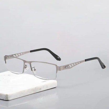 Multifocal Reading Glasses with Photochromic Lenses