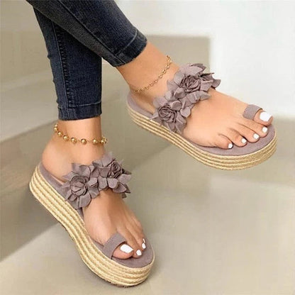 Casual Slippers for Women – Comfortable & Stylish Platform Sandals