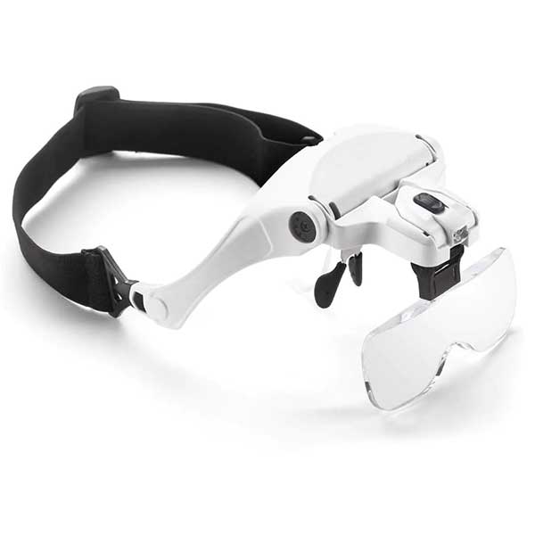 Magnifying Glass with LED Light for Precision Viewing