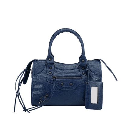 Luxurious Handbag In Genuine Leather Stylish And Durable